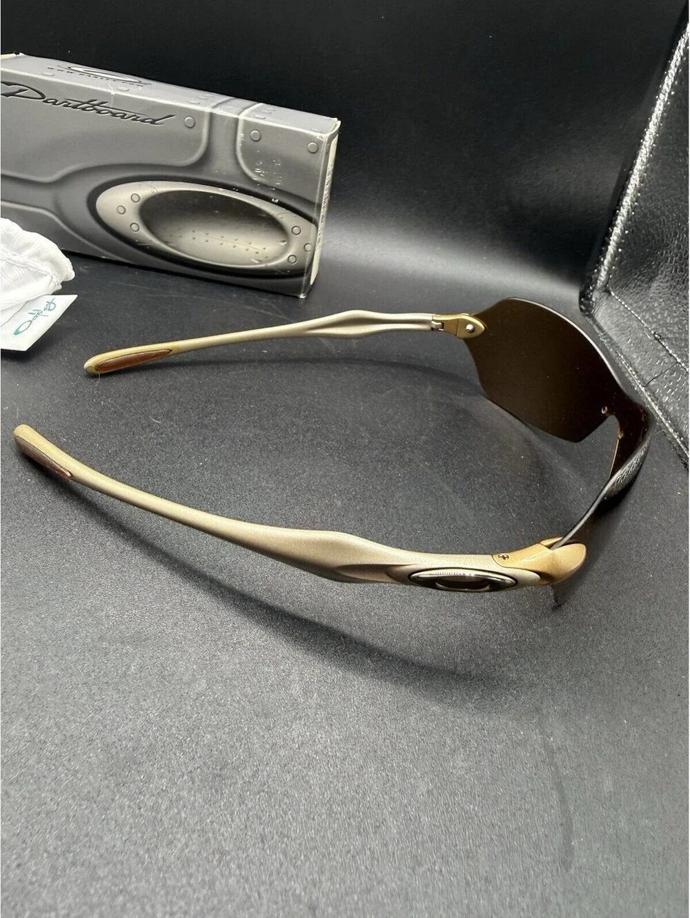 Oakley Dartboard Plasma/Gold Iridium Lenses